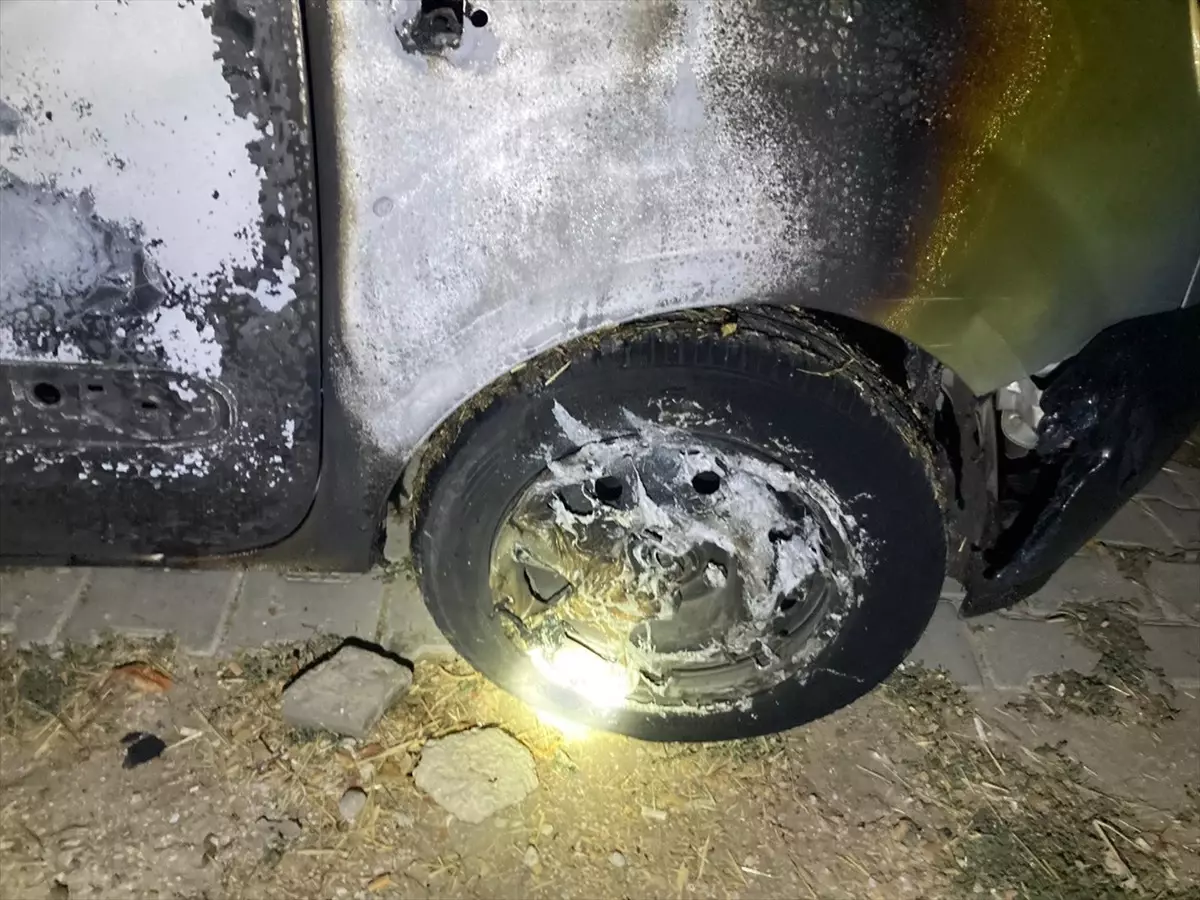Bolu’da Yangın: Ev ve Araç Zarar Gördü