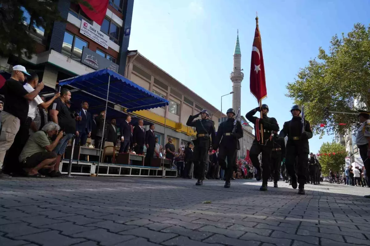 Edremit’in düşman işgalinden kurtuluşu törenlerle kutlandı