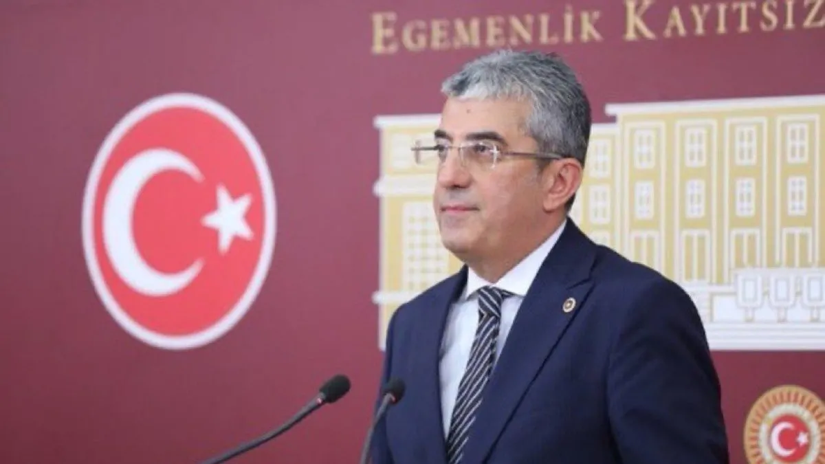 İstanbullu’nun yardım parasını kişisel bakıma harcadı