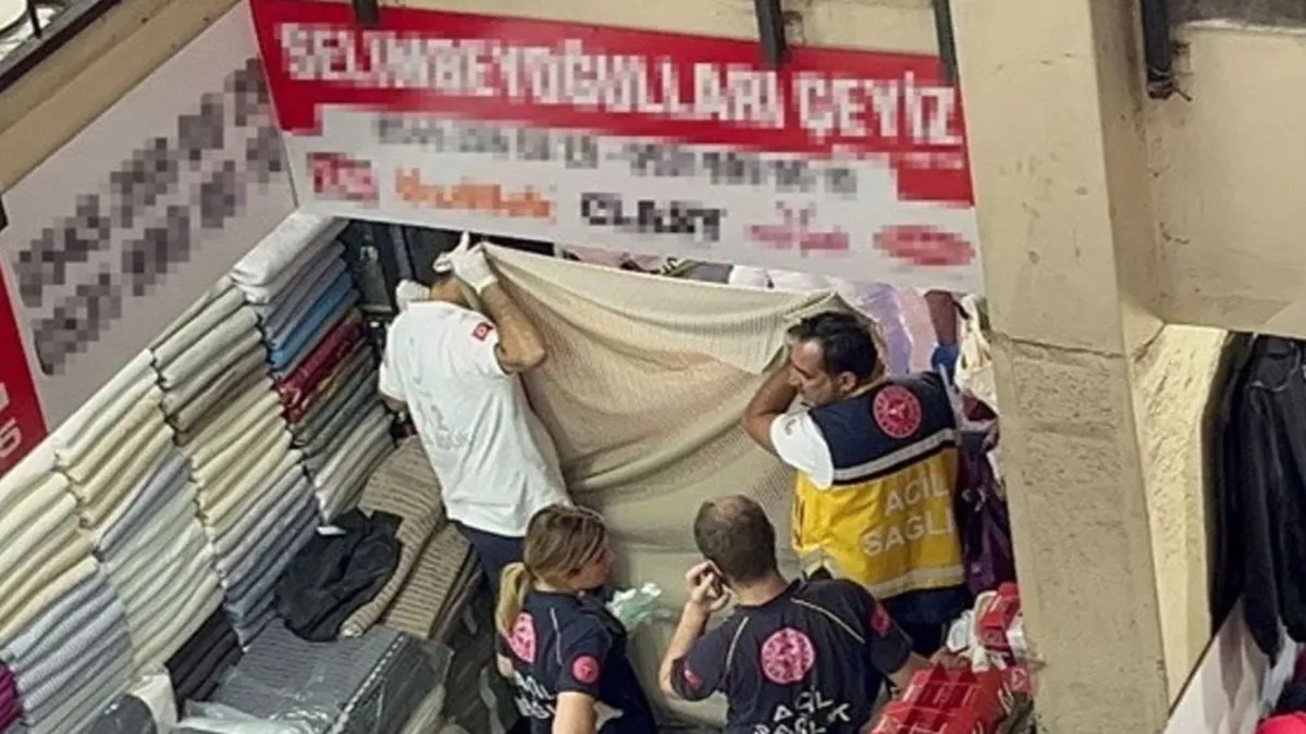 Önce öldürdü ardından kendisini vurdu