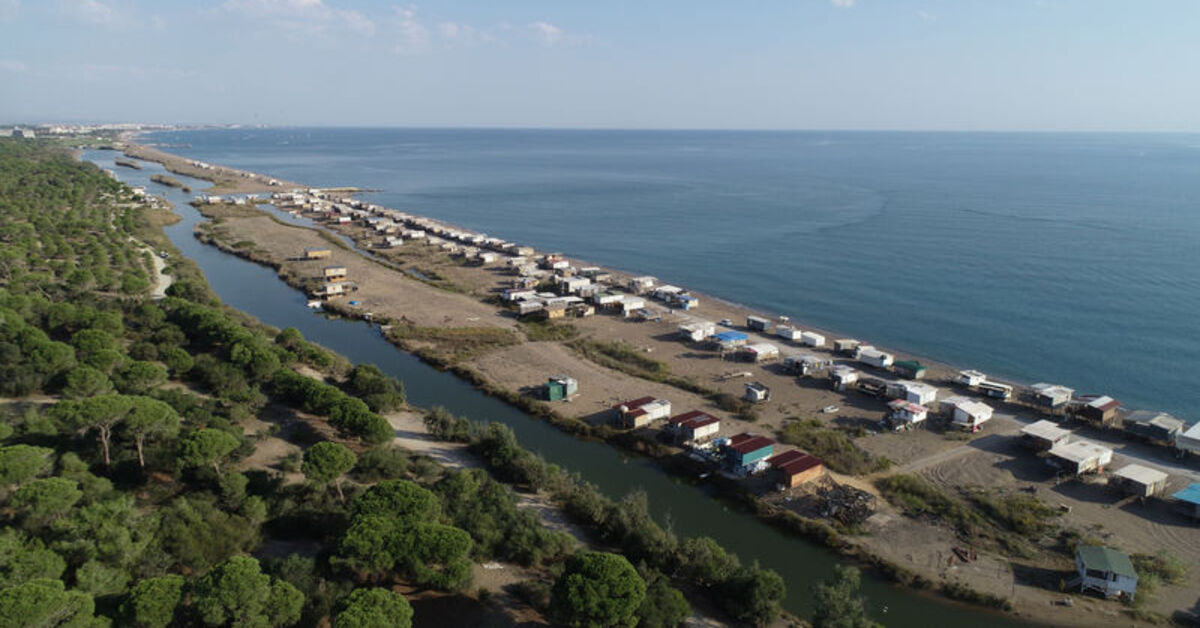 Yıkıma 12 gün kaldı: Çardaklar yıkılacak, sahil halka açılacak