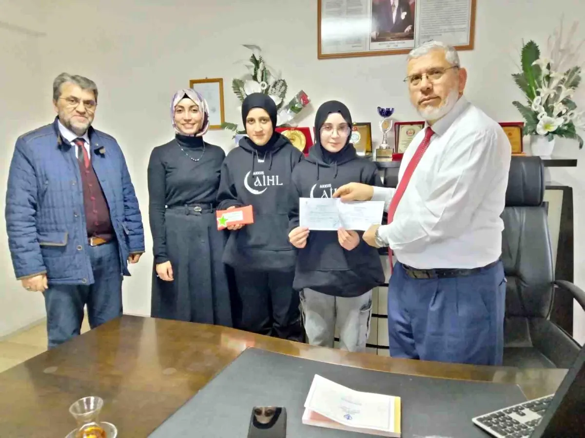 Akkuş’tan Suriye ve Filistin’e Yardım