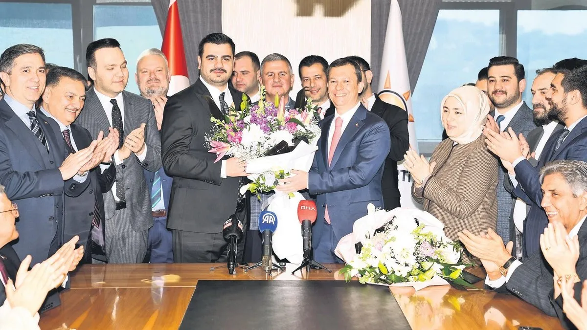 AK Parti’de devir teslimle hizmet yarışına devam
