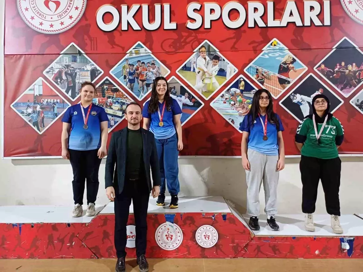 Düzce’de Bilek Güreşi Müsabakaları Tamamlandı