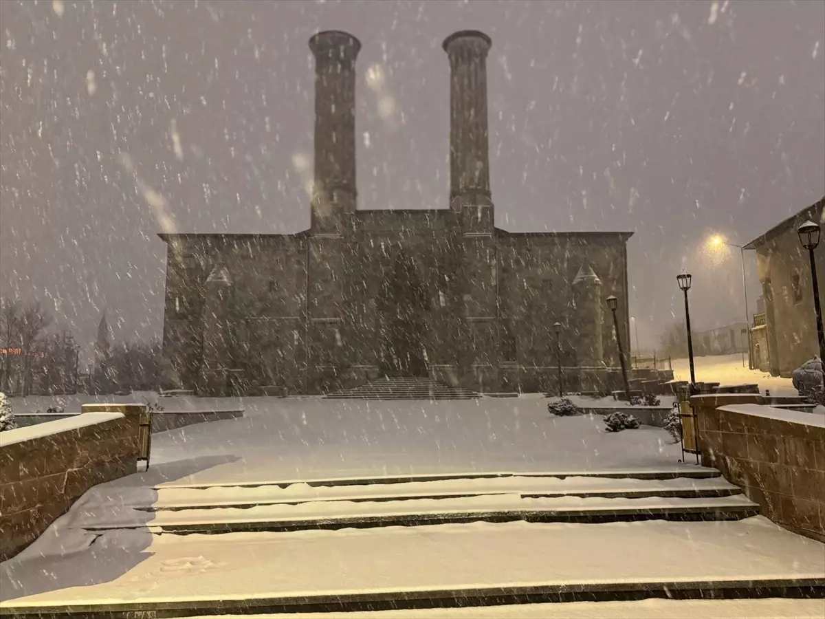 Erzurum ve Kars’ta Kar Yağışı