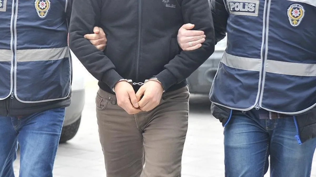 FETÖ hükümlüsü öğretmen yakalandı