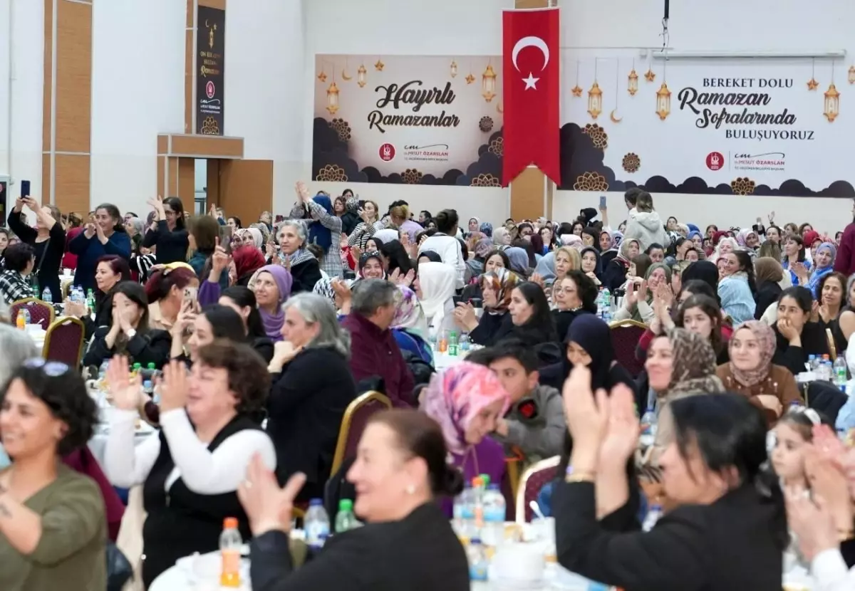 Keçiören Belediyesi, Dünya Kadınlar Günü’nde Özel İftar Programı Düzenledi
